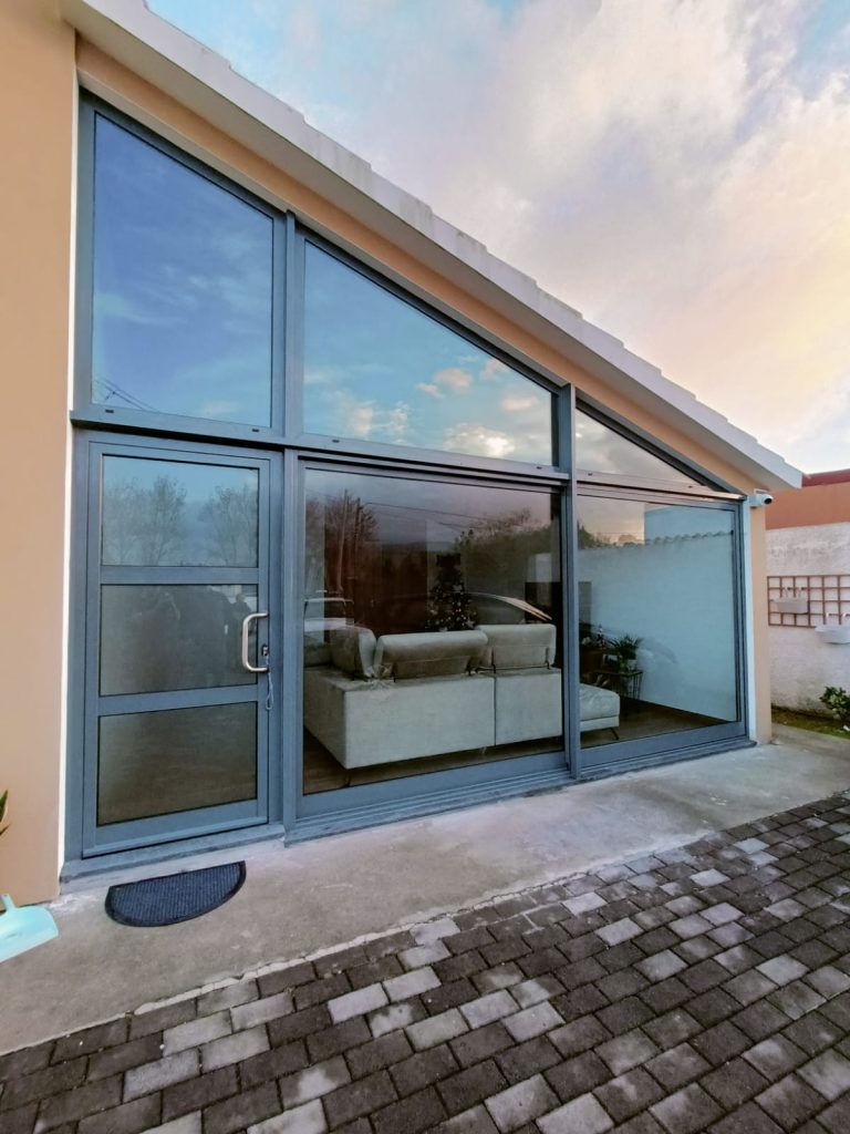 Moradia Contemporânea — Lisboa